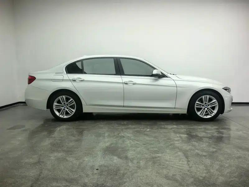 2017 BMW 3 Series 320Li Fashion Edition — миниатюра 8