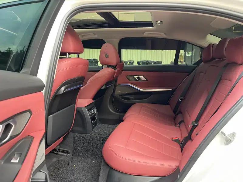 2021 BMW 3 Series 325Li M Sport Shadow Edition — миниатюра 17