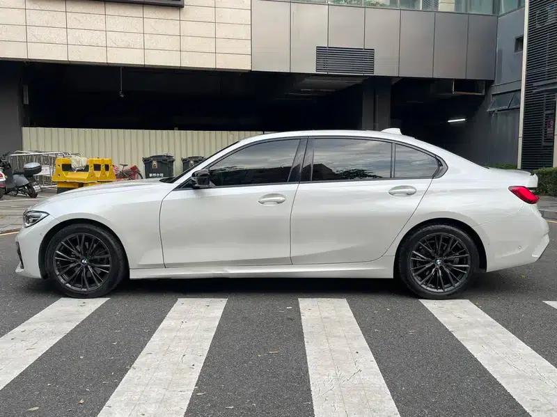 2021 BMW 3 Series 325Li M Sport Shadow Edition — миниатюра 4