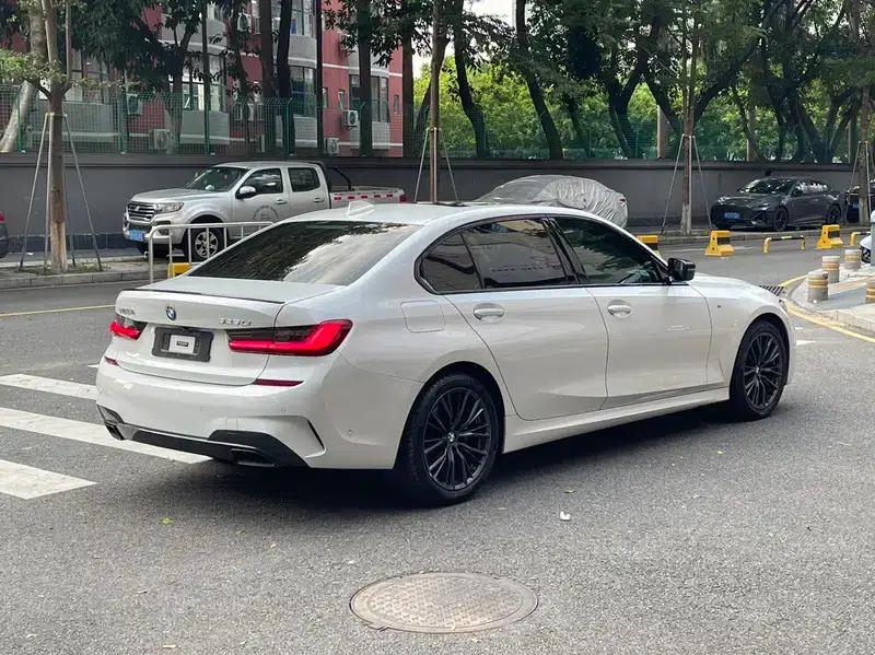 2021 BMW 3 Series 325Li M Sport Shadow Edition — миниатюра 7