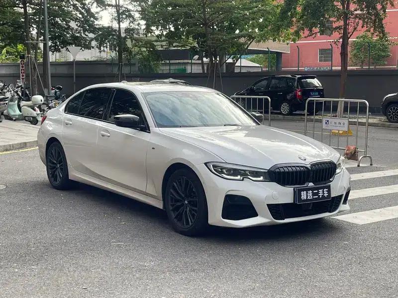 2022 BMW 3 Series 330Li xDrive M Sport Shadow Edition — миниатюра 3