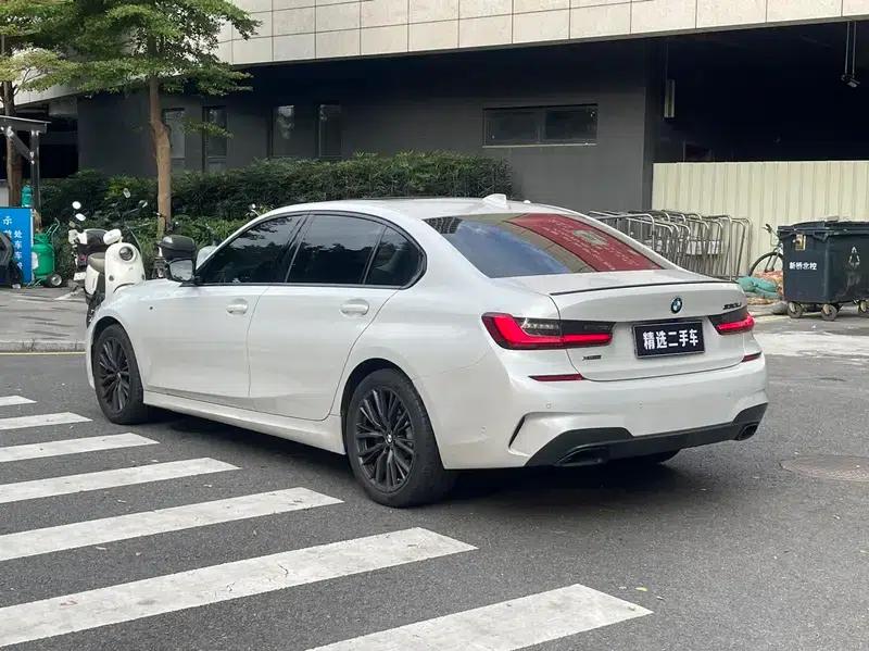 2022 BMW 3 Series 330Li xDrive M Sport Shadow Edition — миниатюра 5