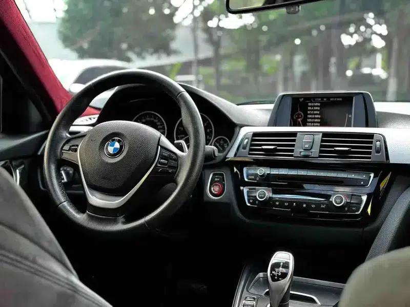 2017 BMW 3 Series 320i M Sport — миниатюра 13