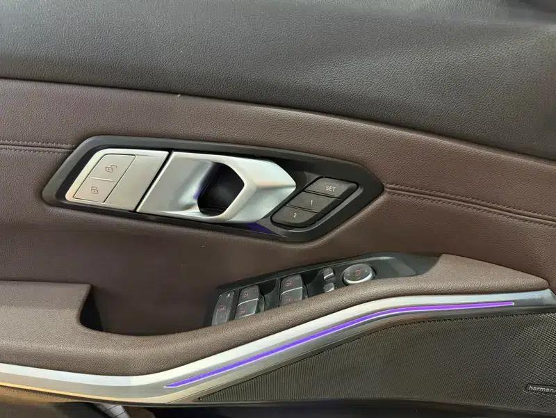 2020 BMW 3 Series Facelift 325i M Sport Shadow Edition — миниатюра 16