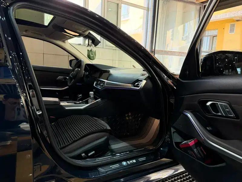 2020 BMW 3 Series Facelift 325i M Sport Shadow Edition — миниатюра 18