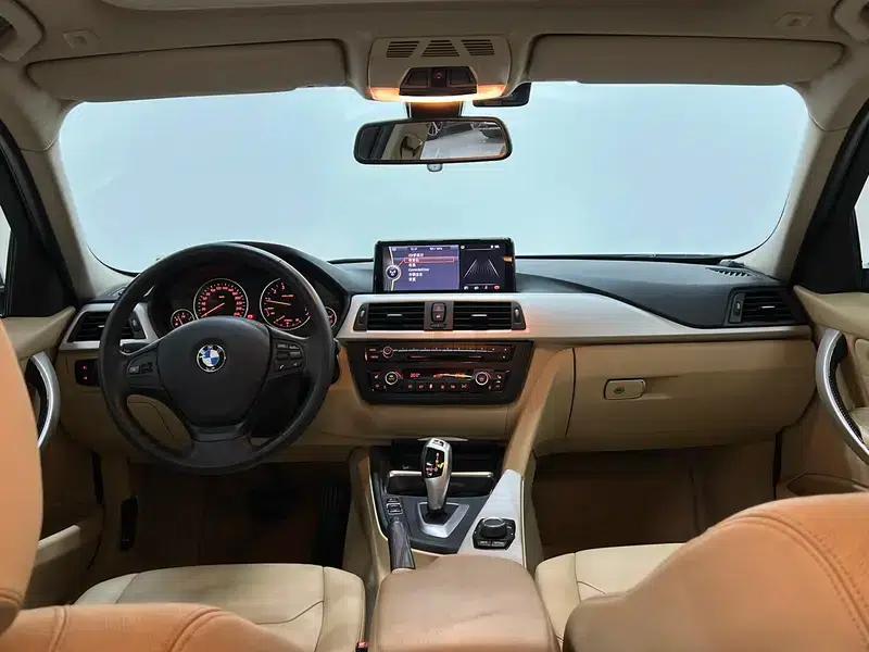 2014 BMW 3 Series 320i Fashion Edition — миниатюра 14