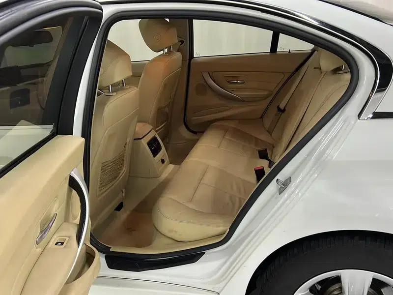 2014 BMW 3 Series 320i Fashion Edition — миниатюра 18