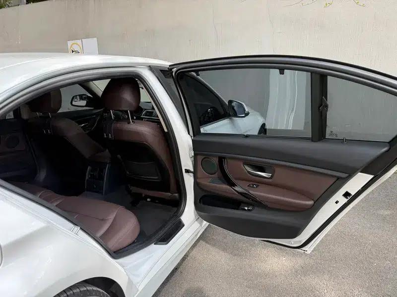 BMW 3 Series 2019 320Li Fashion Edition — миниатюра 12