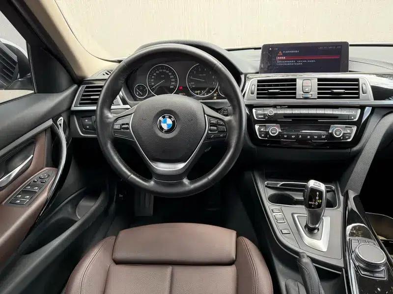 BMW 3 Series 2019 320Li Fashion Edition — миниатюра 24