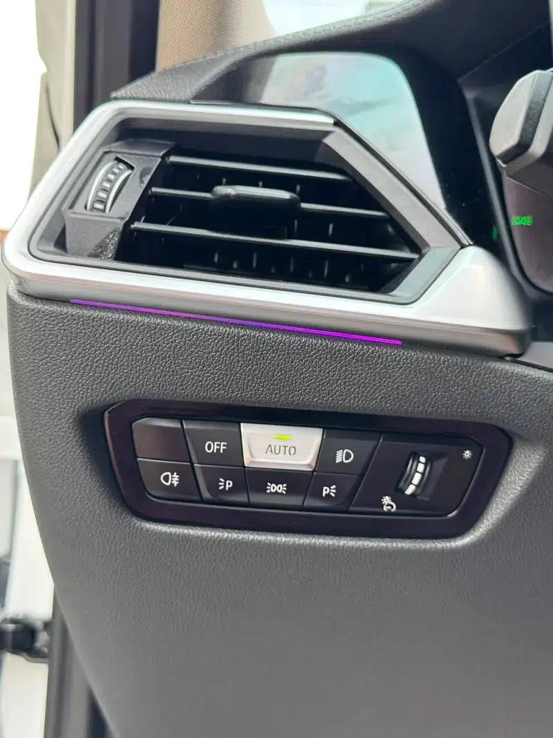 2021 BMW 3 Series 330Li xDrive M Sport Shadow Edition — миниатюра 8