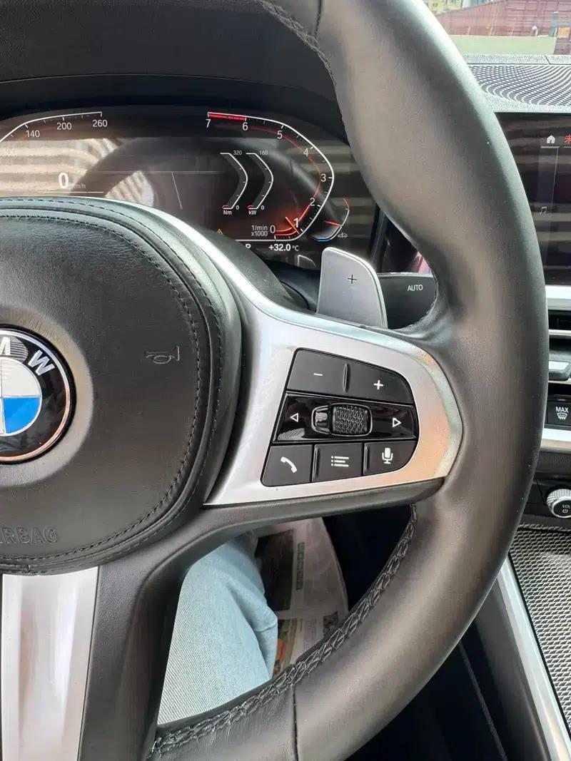 2021 BMW 3 Series 325Li M Sport Shadow Edition — миниатюра 13