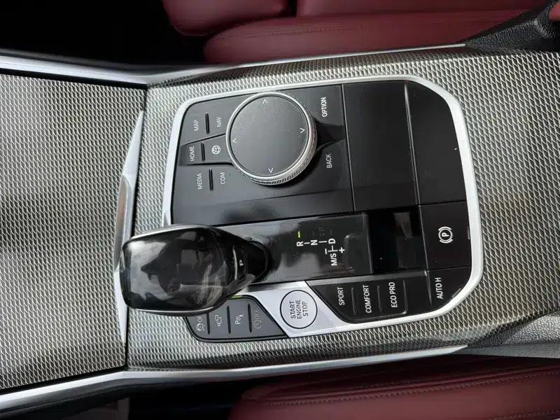 2021 BMW 3 Series 325Li M Sport Shadow Edition — миниатюра 16