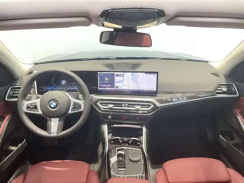 2023 BMW 3 Series 325Li M Sport Package — миниатюра 10
