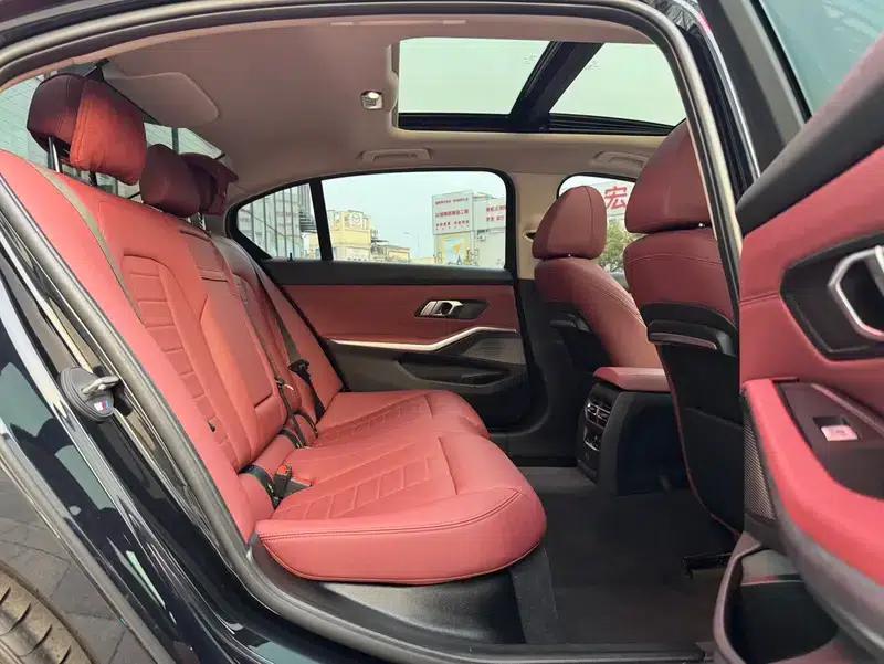 2021 BMW 3 Series 320Li M Sport Package — миниатюра 16