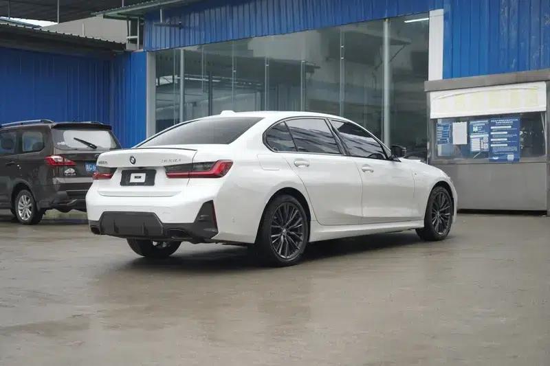 2023 BMW 3 Series 325Li M Sport Shadow Edition — миниатюра 6