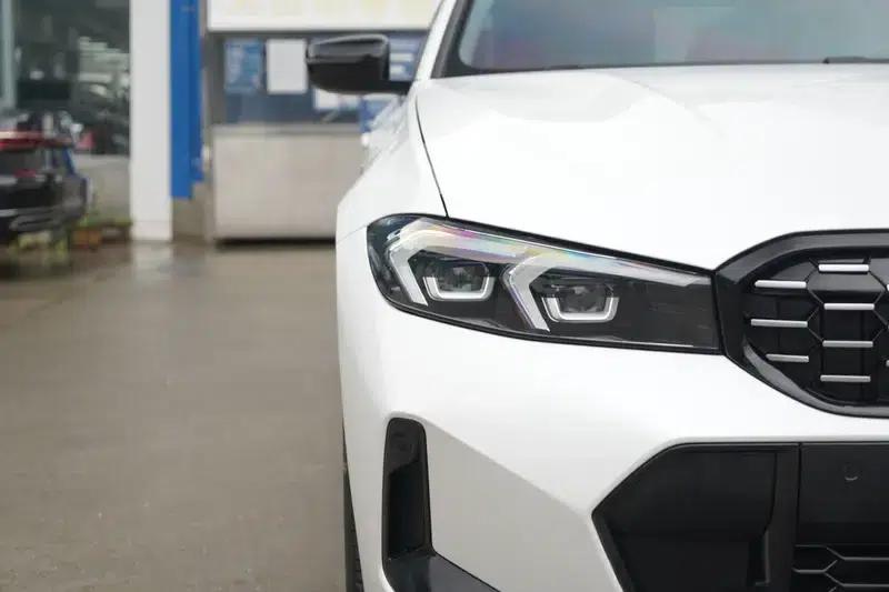 2023 BMW 3 Series 325Li M Sport Shadow Edition — миниатюра 7