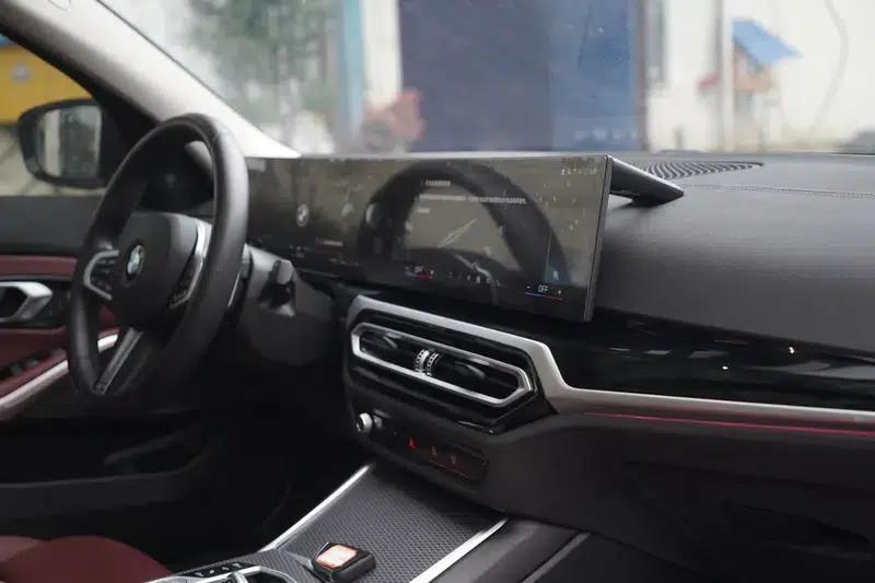 2023 BMW 3 Series 325Li M Sport Shadow Edition — миниатюра 9
