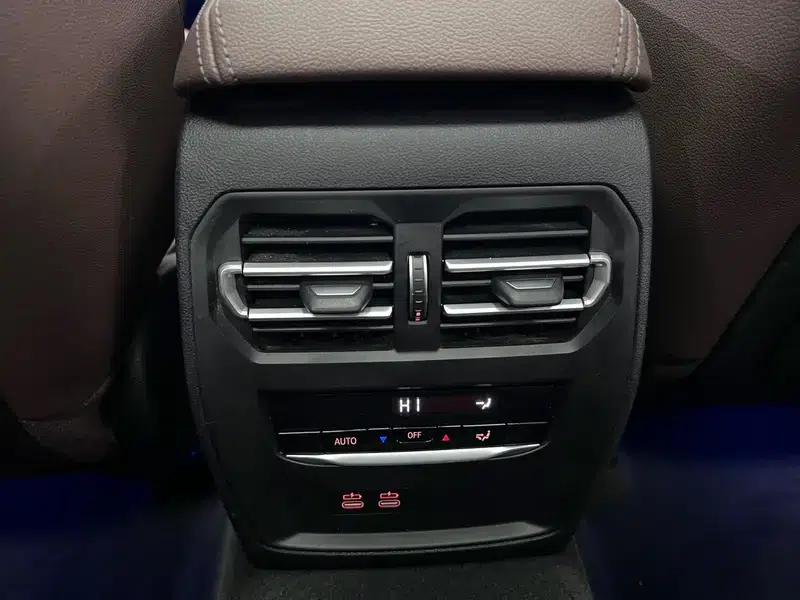 2020 BMW 3 Series 325Li M Sport Package — миниатюра 17