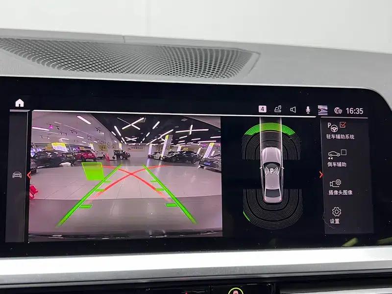 2020 BMW 3 Series 325Li M Sport Package — миниатюра 24