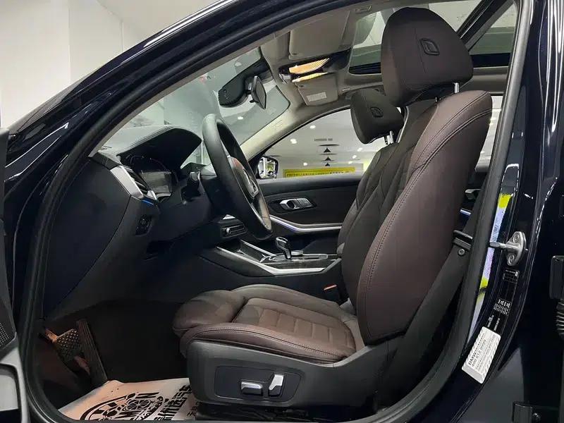 2020 BMW 3 Series 325Li M Sport Package — миниатюра 33