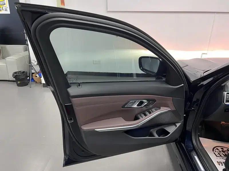 2020 BMW 3 Series 325Li M Sport Package — миниатюра 35