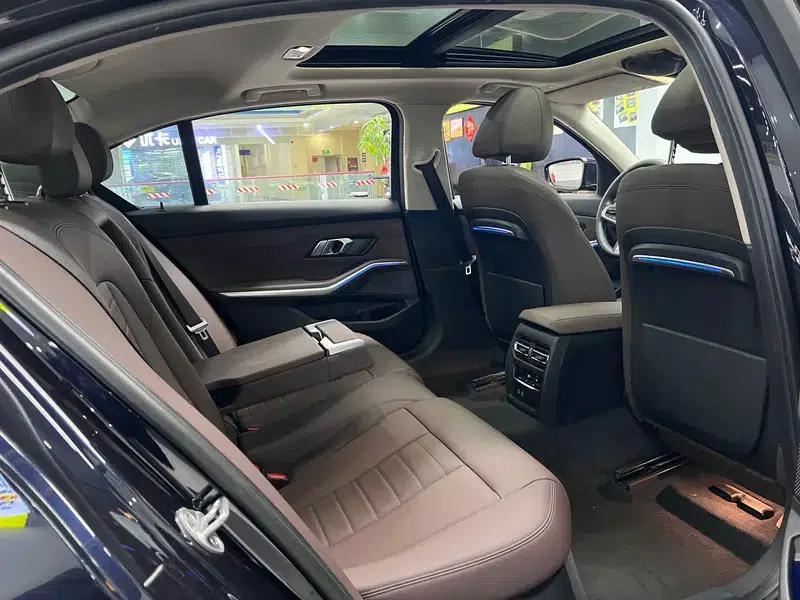 2020 BMW 3 Series 325Li M Sport Package — миниатюра 39