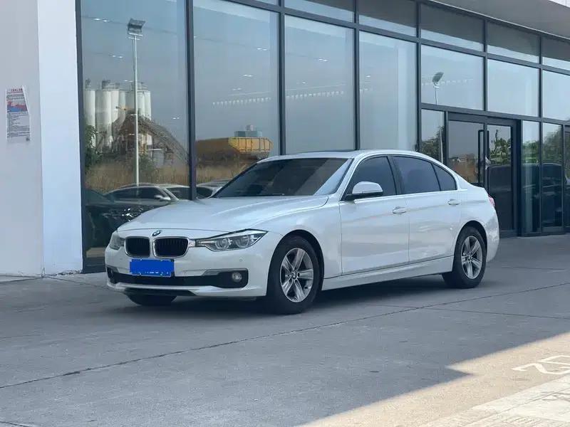 2016 BMW 3 Series 316Li Fashion Edition — миниатюра 1