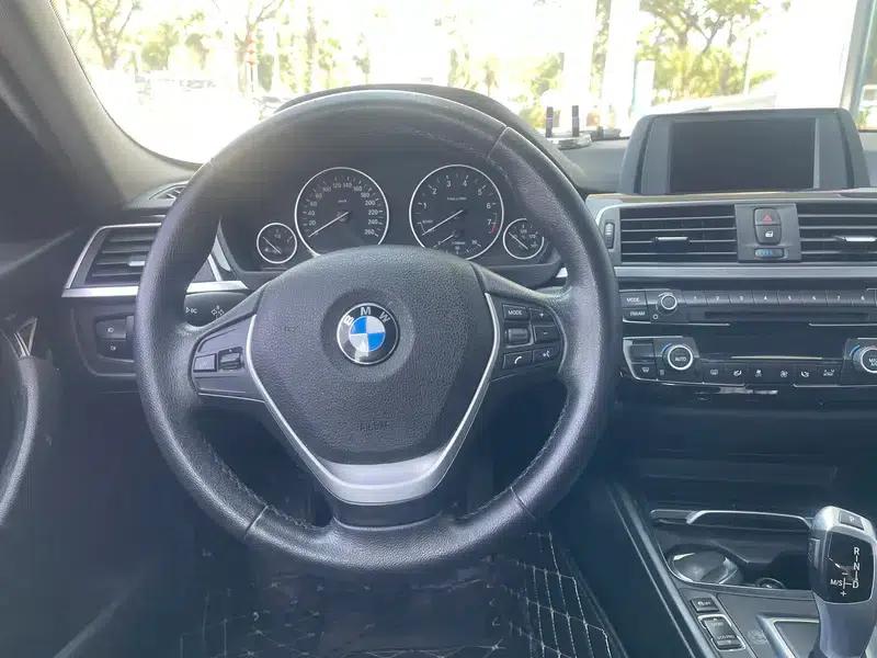 2016 BMW 3 Series 316Li Fashion Edition — миниатюра 6
