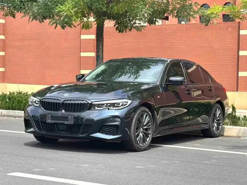 2022 BMW 3 Series Facelift 330Li xDrive M Sport Shadow Edition — миниатюра 1