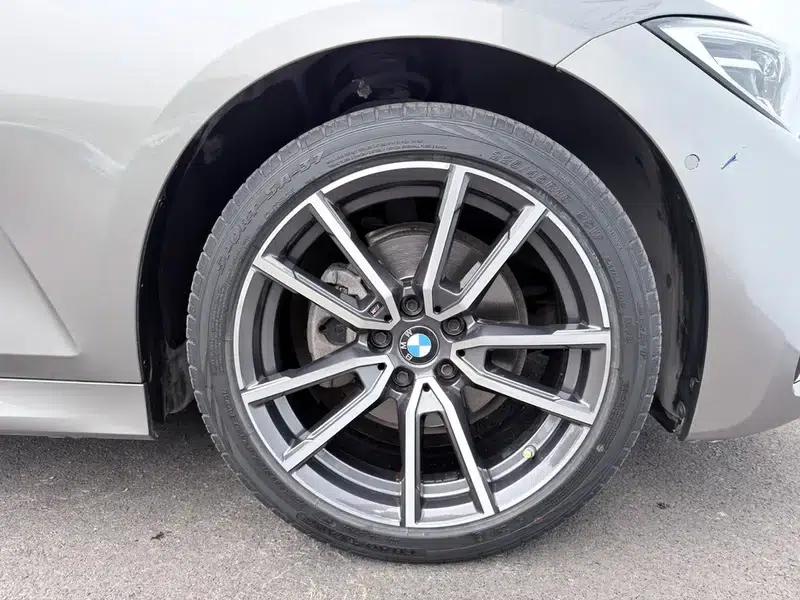 2020 BMW 3 Series 325Li xDrive M Sport Package — миниатюра 9
