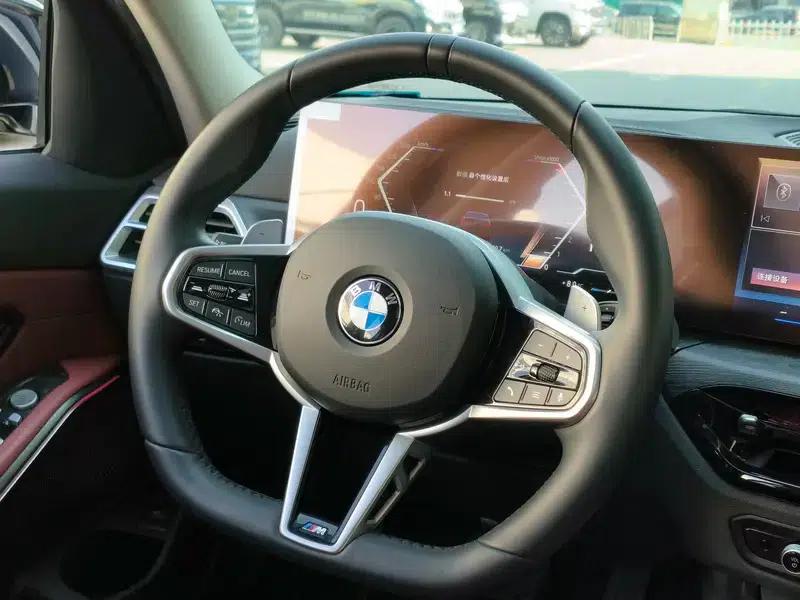 2025 BMW 3 Series 325Li M Sport Package — миниатюра 9