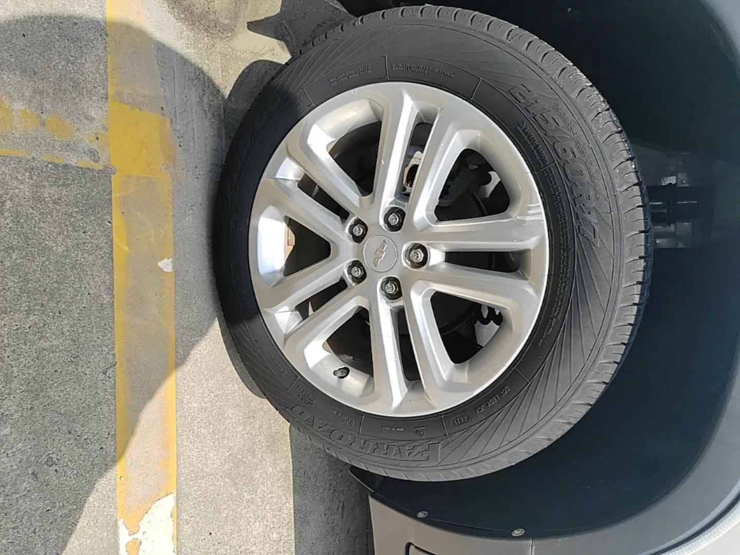 Chevrolet Trax 2018 330T Manual Transmission Two-Wheel Drive Comfort Version — миниатюра 11