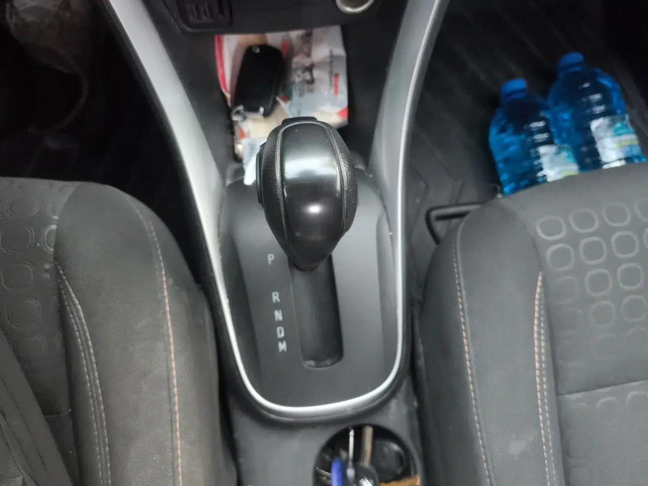 Chevrolet Trax 2018 330T Automatic Two-Wheel Drive Elite Model — миниатюра 13