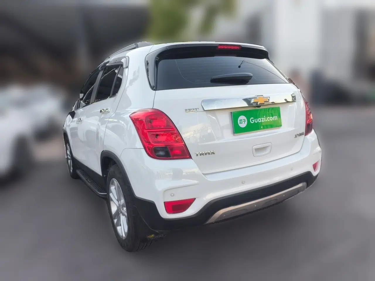 Chevrolet Trax 2018 330T Automatic Two-Wheel Drive Elite Model — миниатюра 4
