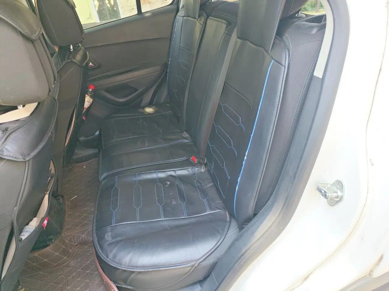 Chevrolet Trax 2016 1.4T Automatic Two-Wheel Drive Comfort Version with Sunroof — миниатюра 17