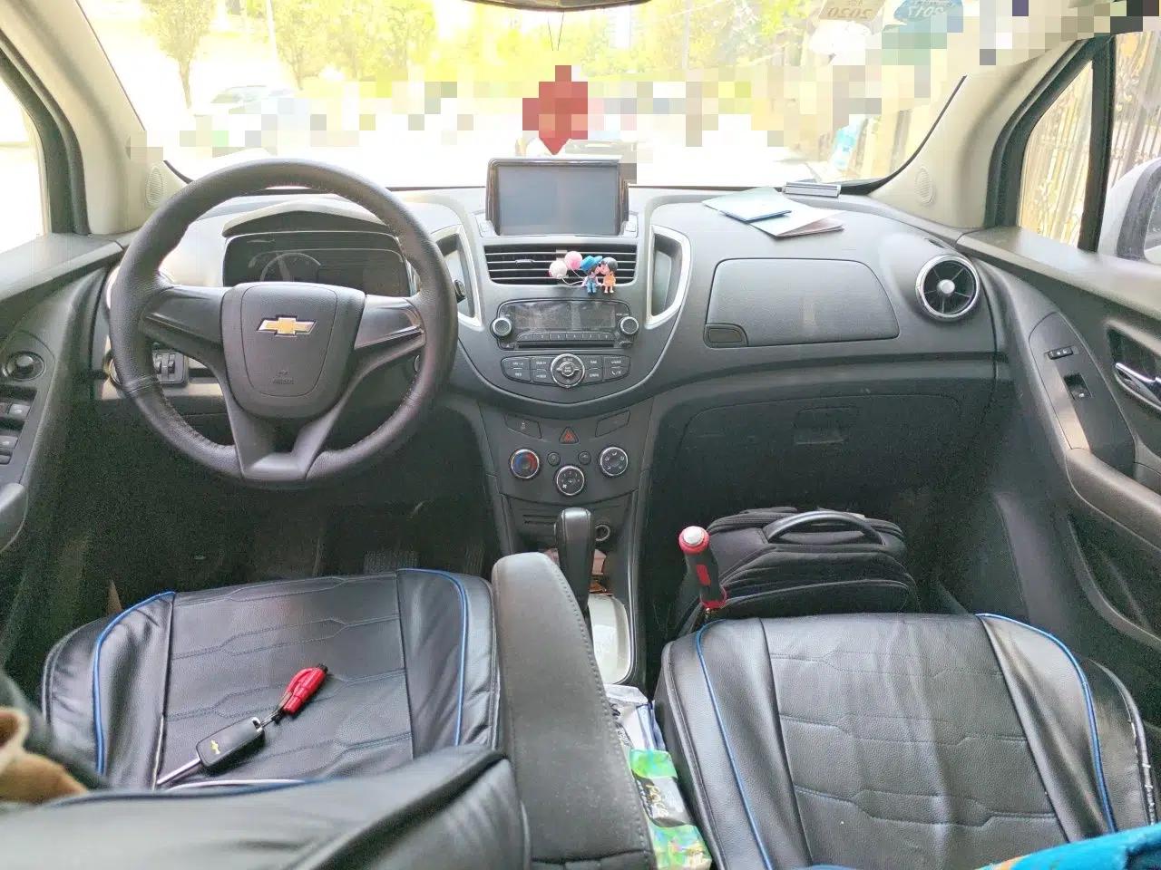 Chevrolet Trax 2016 1.4T Automatic Two-Wheel Drive Comfort Version with Sunroof — миниатюра 9
