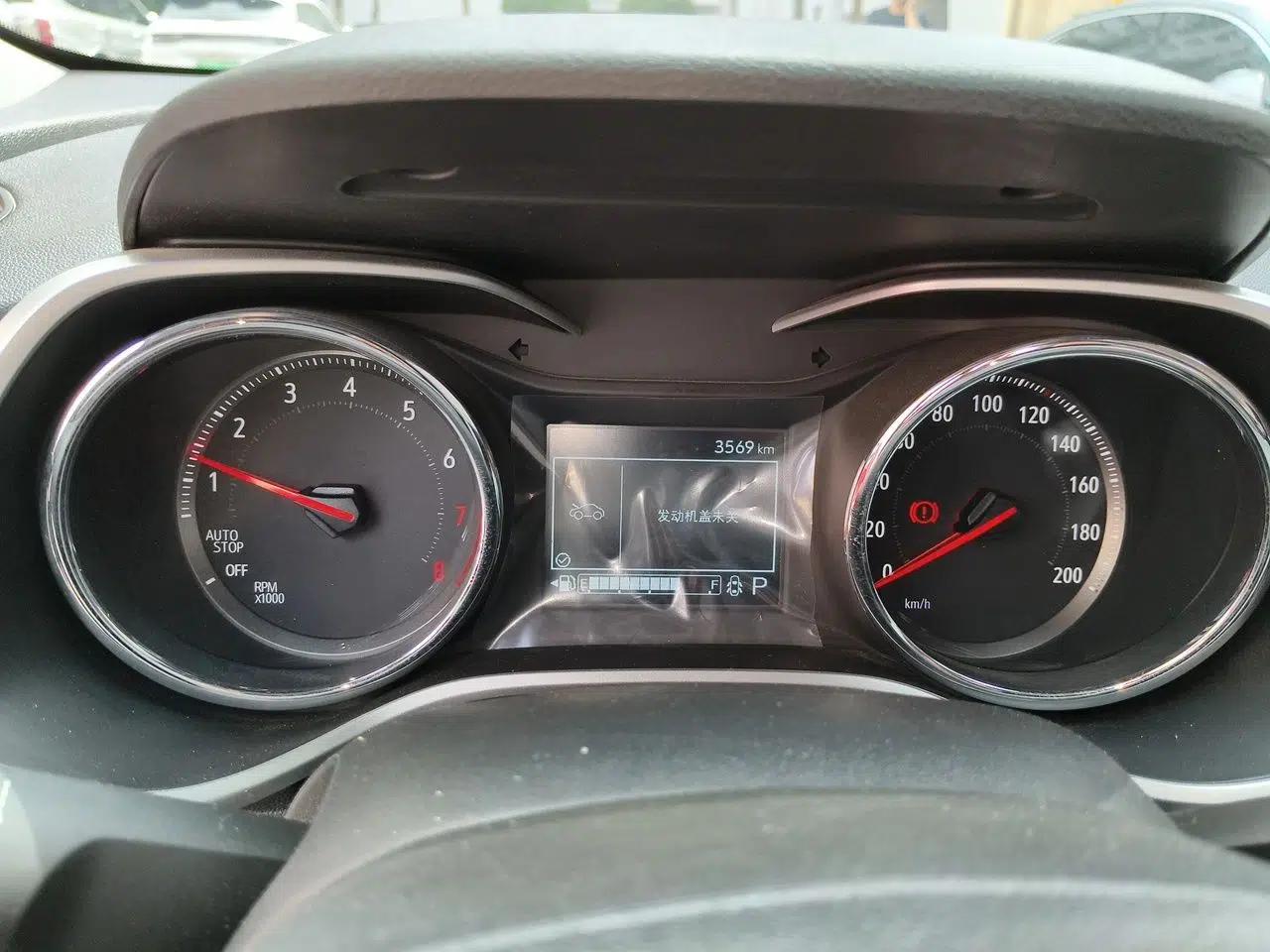 Chevrolet Trax 2019 Redline 335T CVT Trendy Version China VI Standard — миниатюра 11