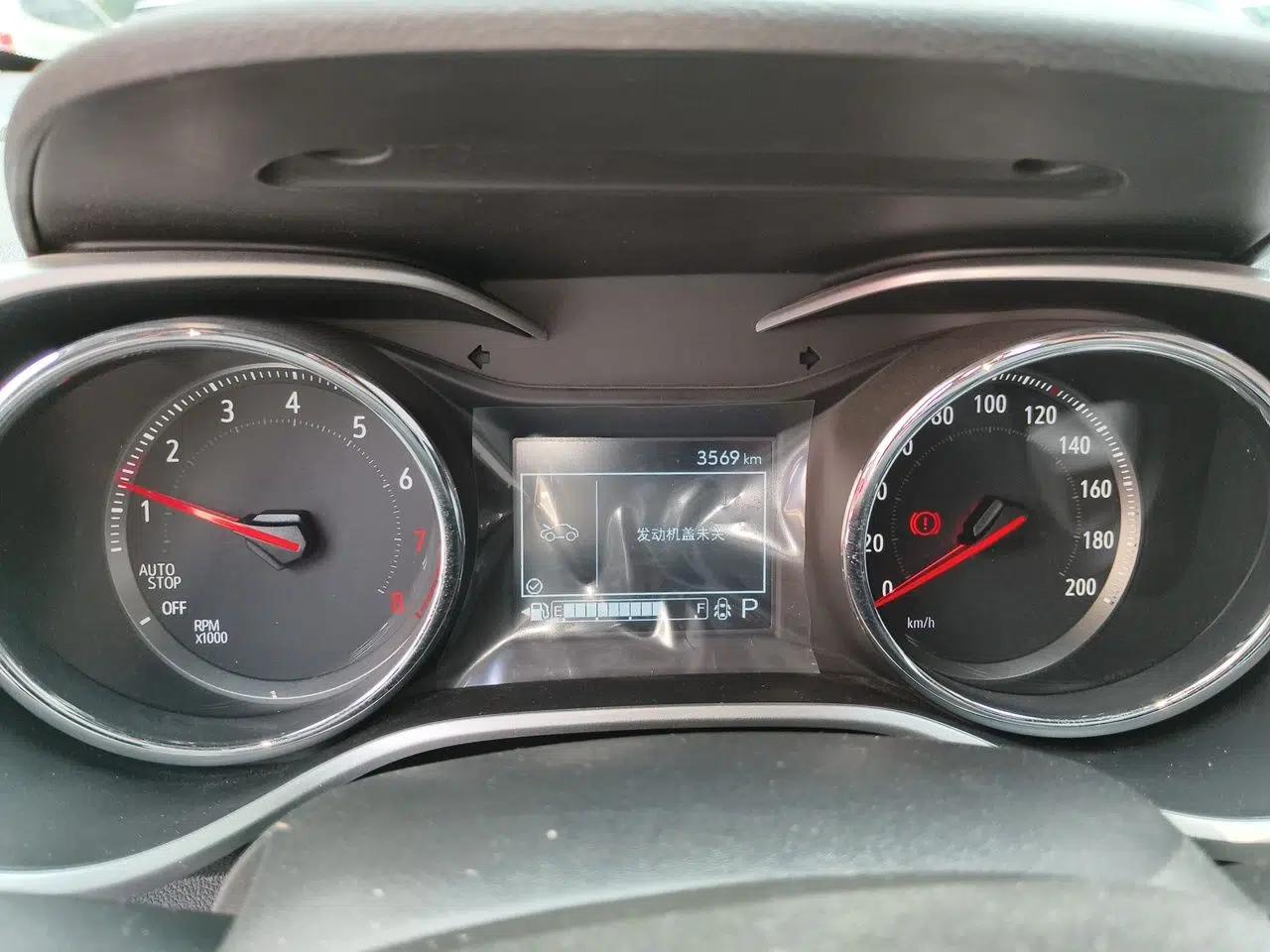 Chevrolet Trax 2019 Redline 335T CVT Trendy Version China VI Standard — миниатюра 12