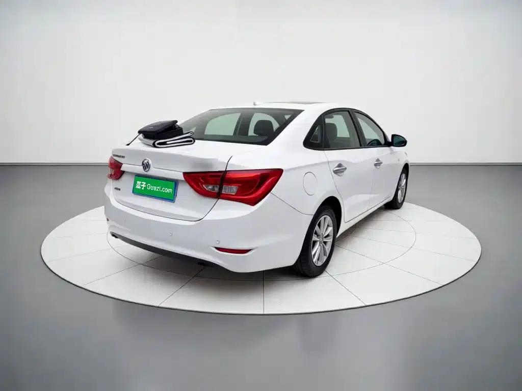 Buick Excelle 2017 15N Automatic Entry-Level Model — миниатюра 4
