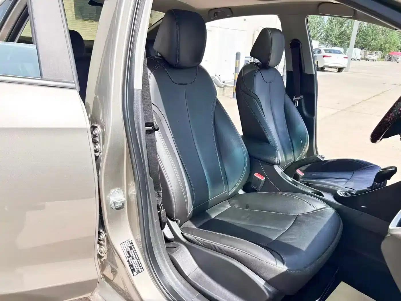 Buick Excelle 2019 18T Automatic Connected Elite (China VI Emission Standard) — миниатюра 14