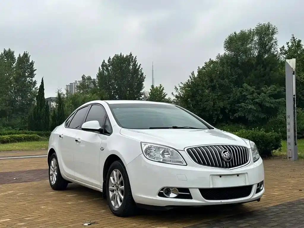 Buick Excelle GT 1.6L Automatic Fashion Edition 2013 — миниатюра 3