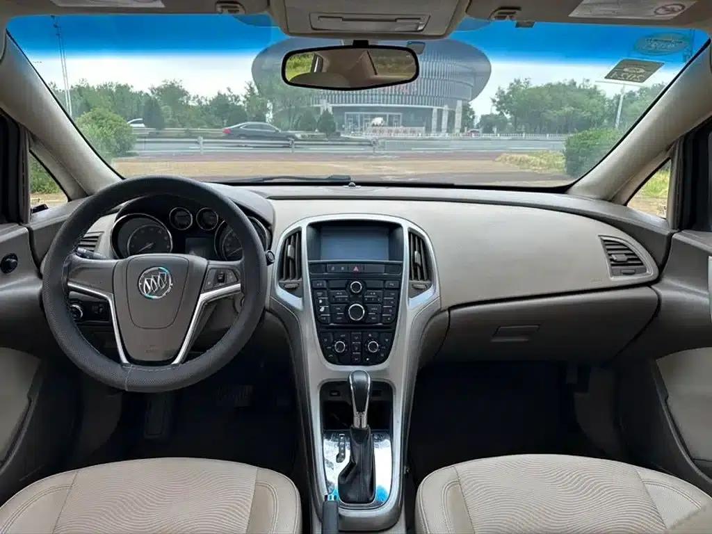 Buick Excelle GT 1.6L Automatic Fashion Edition 2013 — миниатюра 9