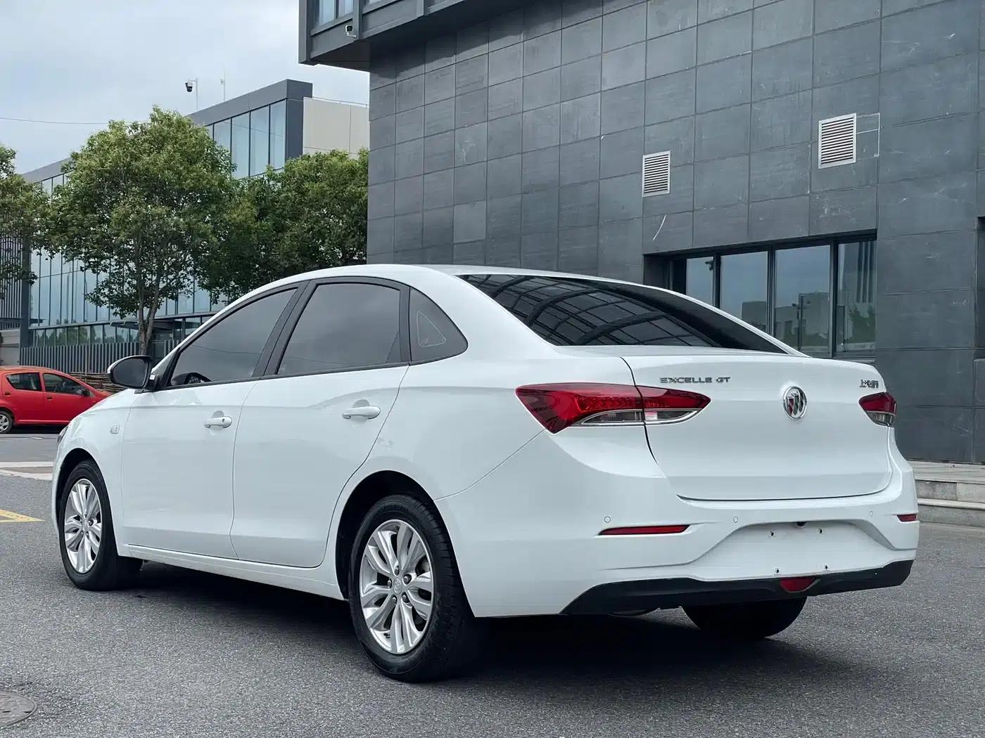Buick Excelle 2021 Facelift Classic 1.5L Automatic Elite — миниатюра 15