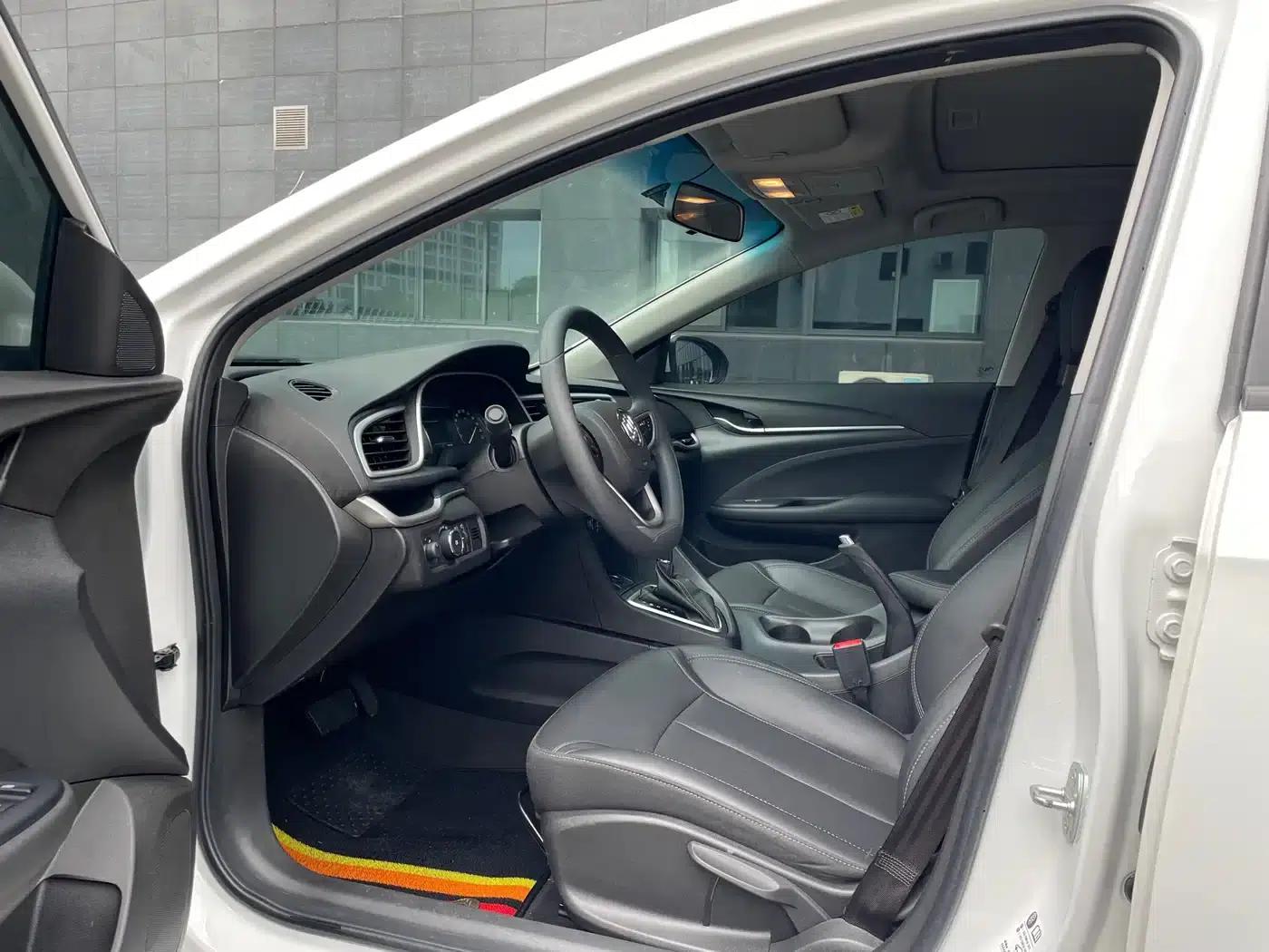Buick Excelle 2021 Facelift Classic 1.5L Automatic Elite — миниатюра 6