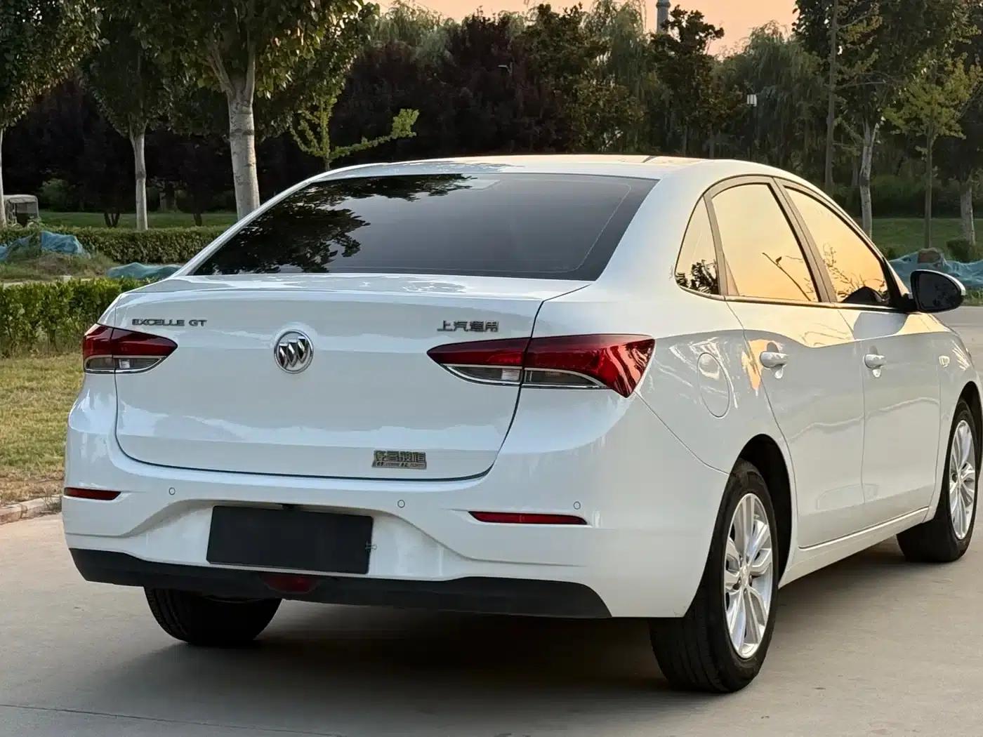 Buick Excelle 2021 Facelift Classic 1.5L Automatic Elite — миниатюра 15