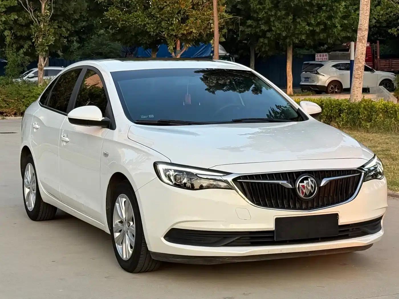 Buick Excelle 2021 Facelift Classic 1.5L Automatic Elite — миниатюра 3