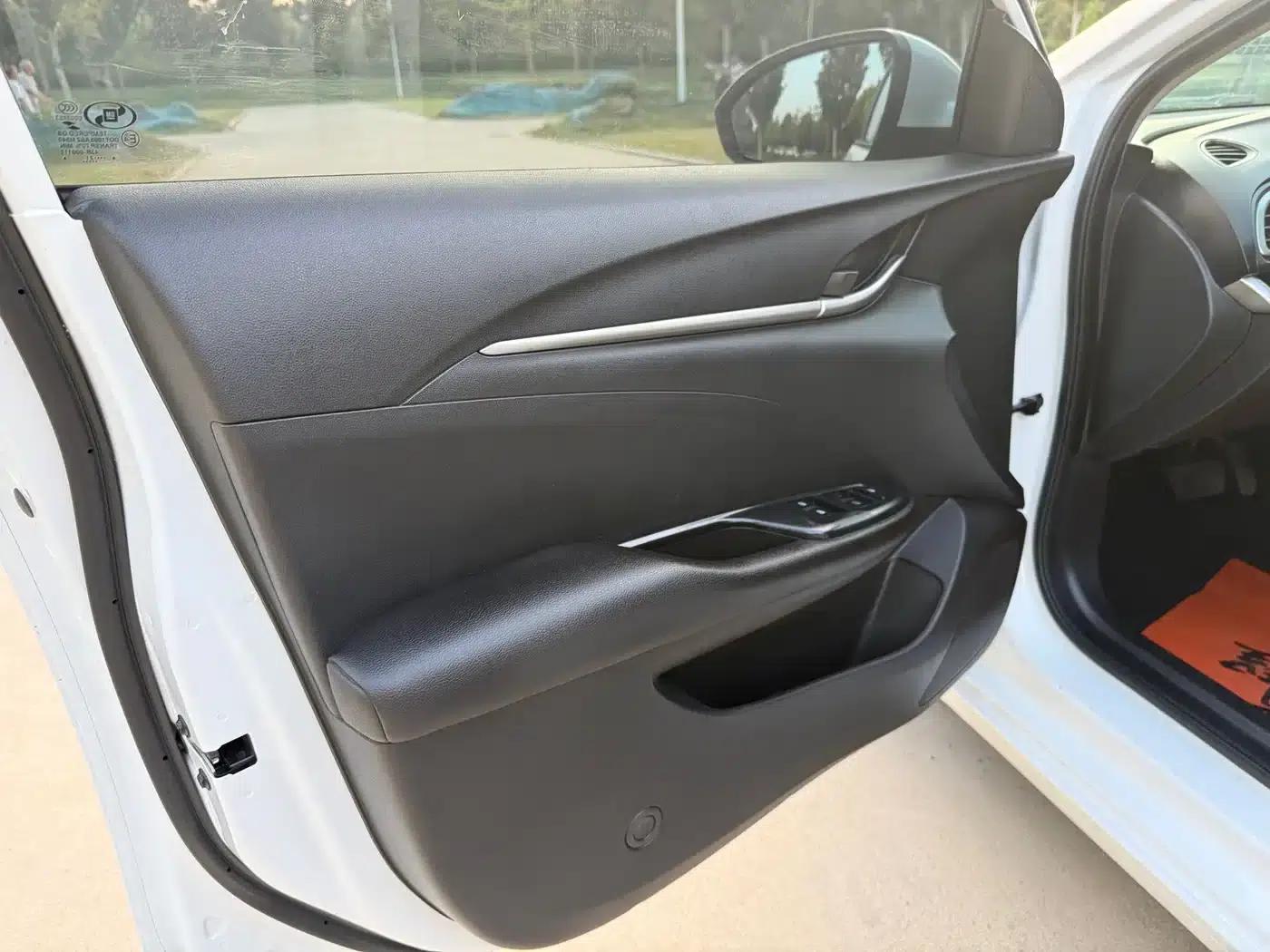 Buick Excelle 2021 Facelift Classic 1.5L Automatic Elite — миниатюра 8