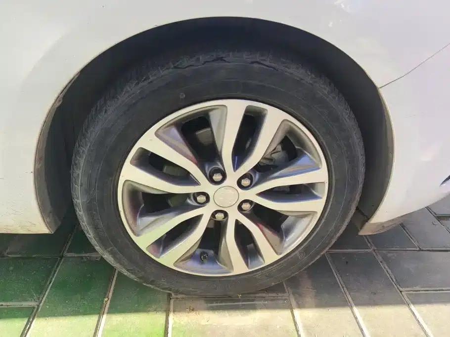 Buick Excelle 2021 1.3T Automatic Mild Hybrid Elite — миниатюра 6