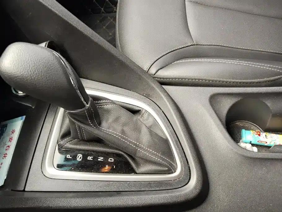 Buick Excelle 2021 Facelift Classic 1.5L Automatic Elite — миниатюра 16