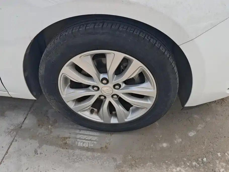 Buick Excelle 2019 15T Dual-Clutch Connected Elite (National V Emission Standard) — миниатюра 6